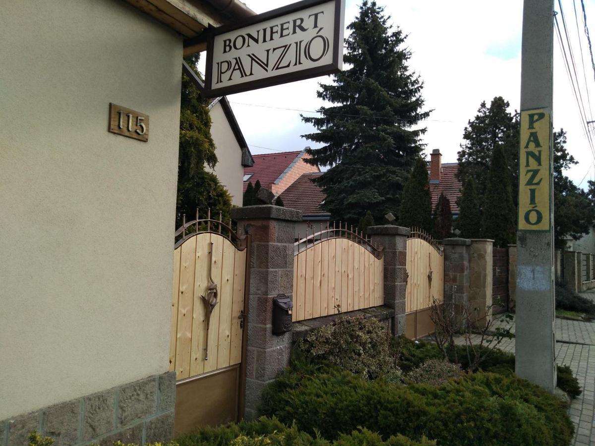 Bonifert Vendeghaz Hotel Dunabogdány Eksteriør billede